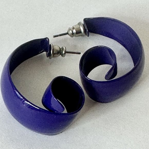 Purple Enamel Twisted‎ Hoop Stud Earrings 80’s 90’s Street Wear 1” - Picture 3 of 3